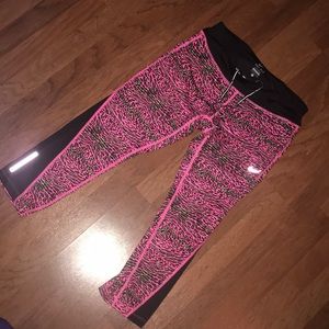 Nike capri running leggings